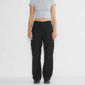Aritzia TNA Supply Cargo Pants in Black